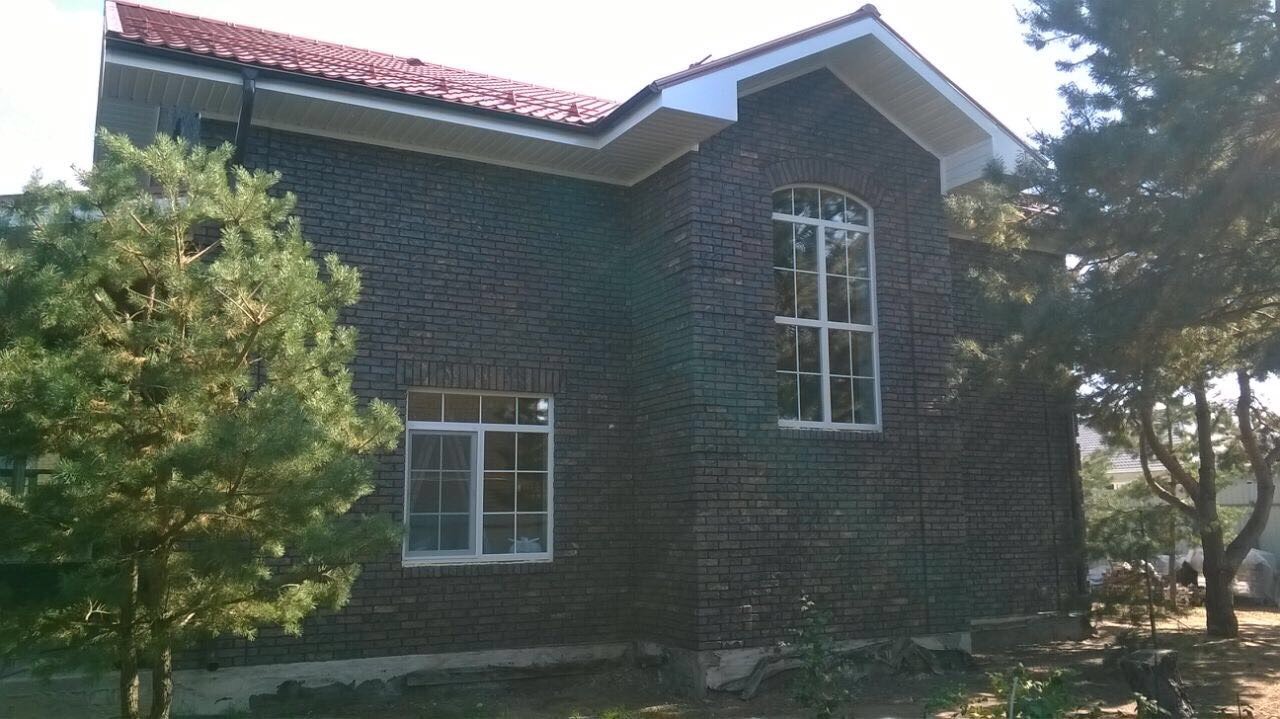 Объект в Подмосковье из кирпича ручной формовки